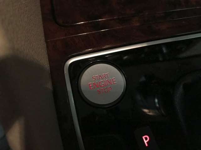 Volkswagen Passat 2012 photo 16